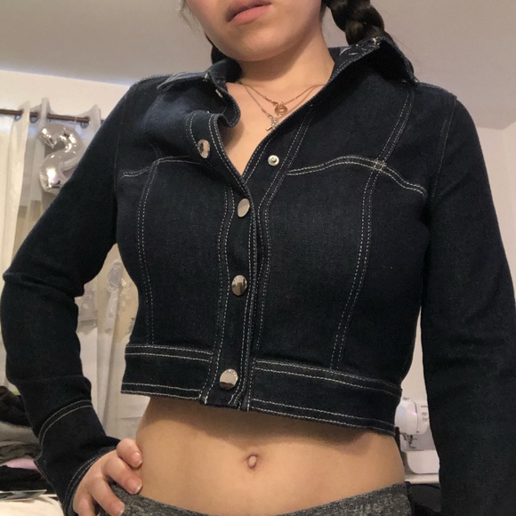 Brand new Guess jean jacket - Picture 4 of 6
